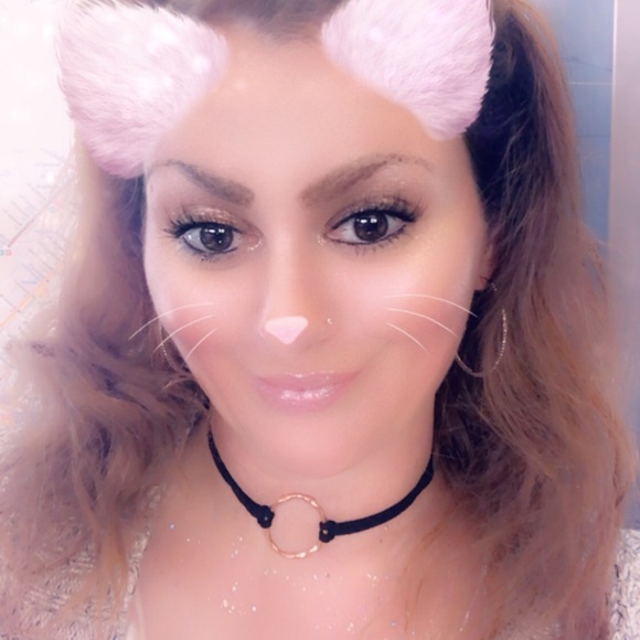 Meet your Posher, Theresa - Picture 3 of 3